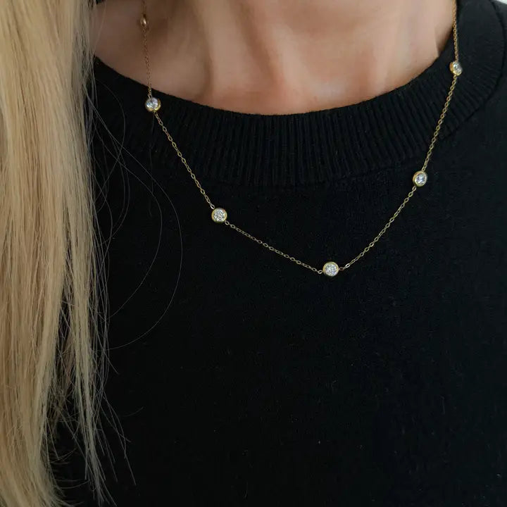 Dainty Sparkle Necklace