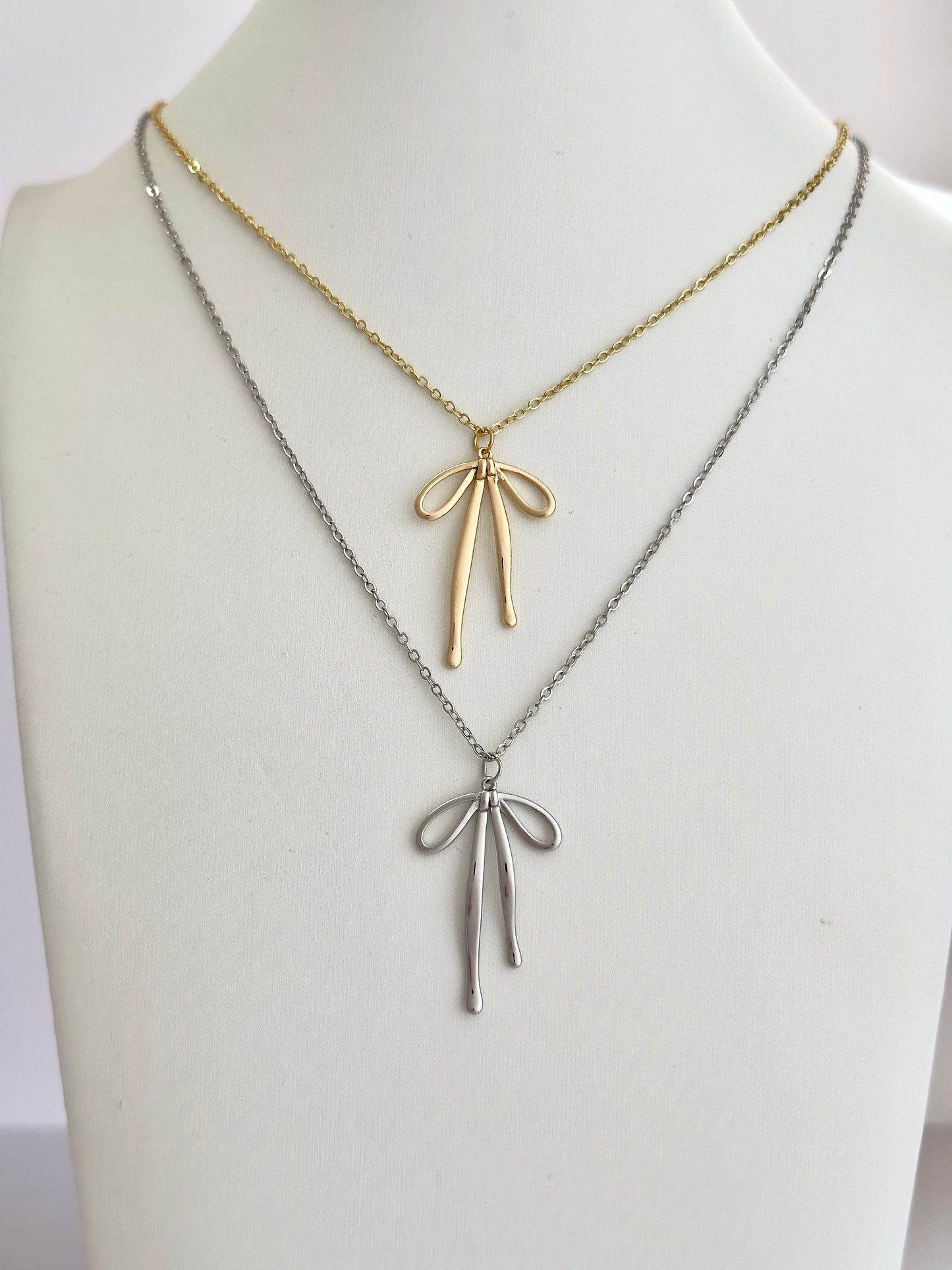 Gold Bow Necklace