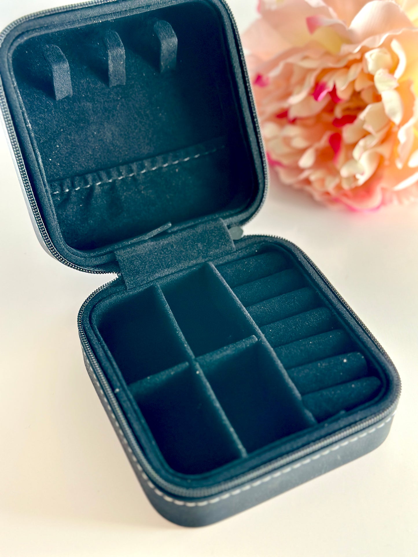 Black Travel Jewelry Case