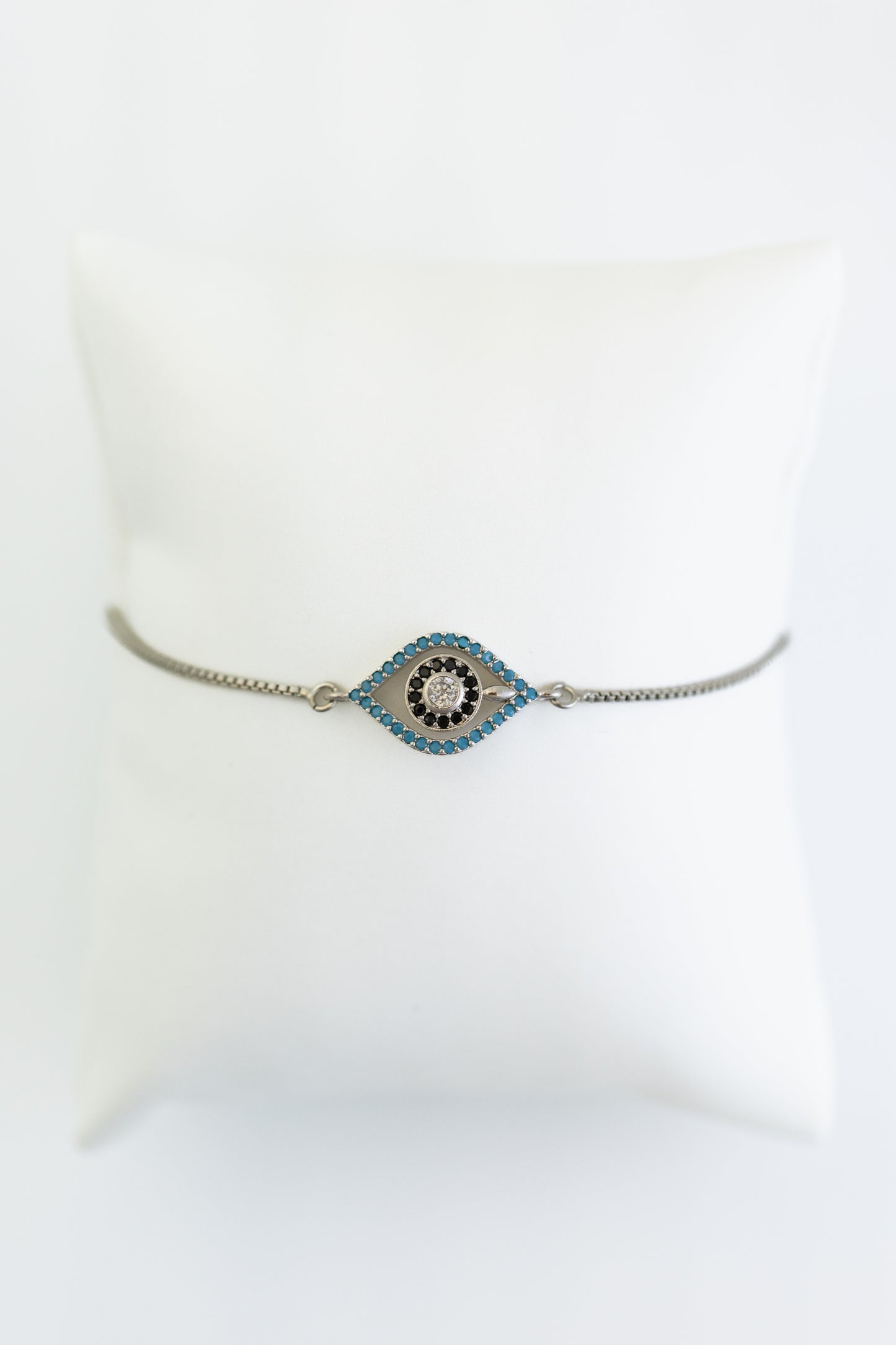 Blue Eye Gem Bracelet