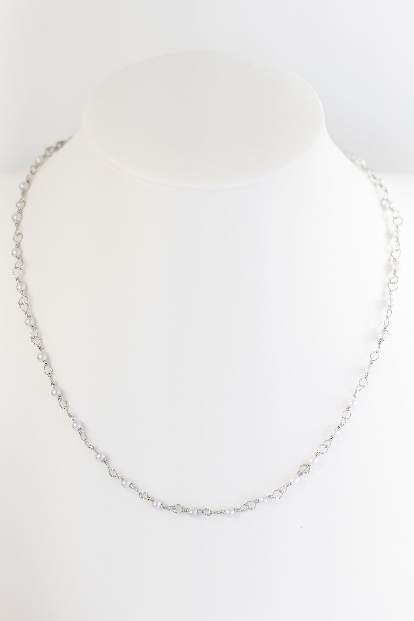 Mini Silver Pearl Choker