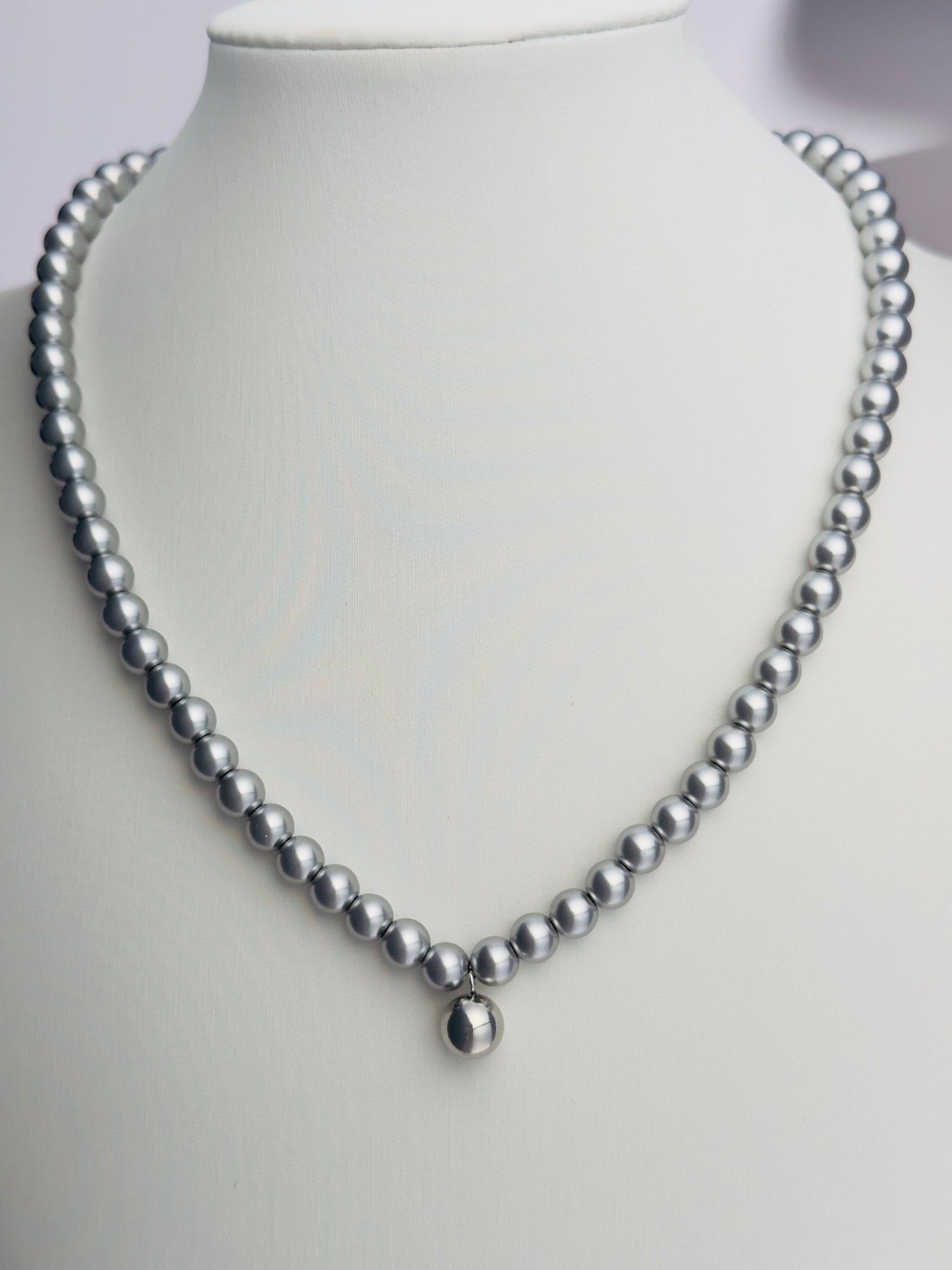 Silver Pearls Necklace