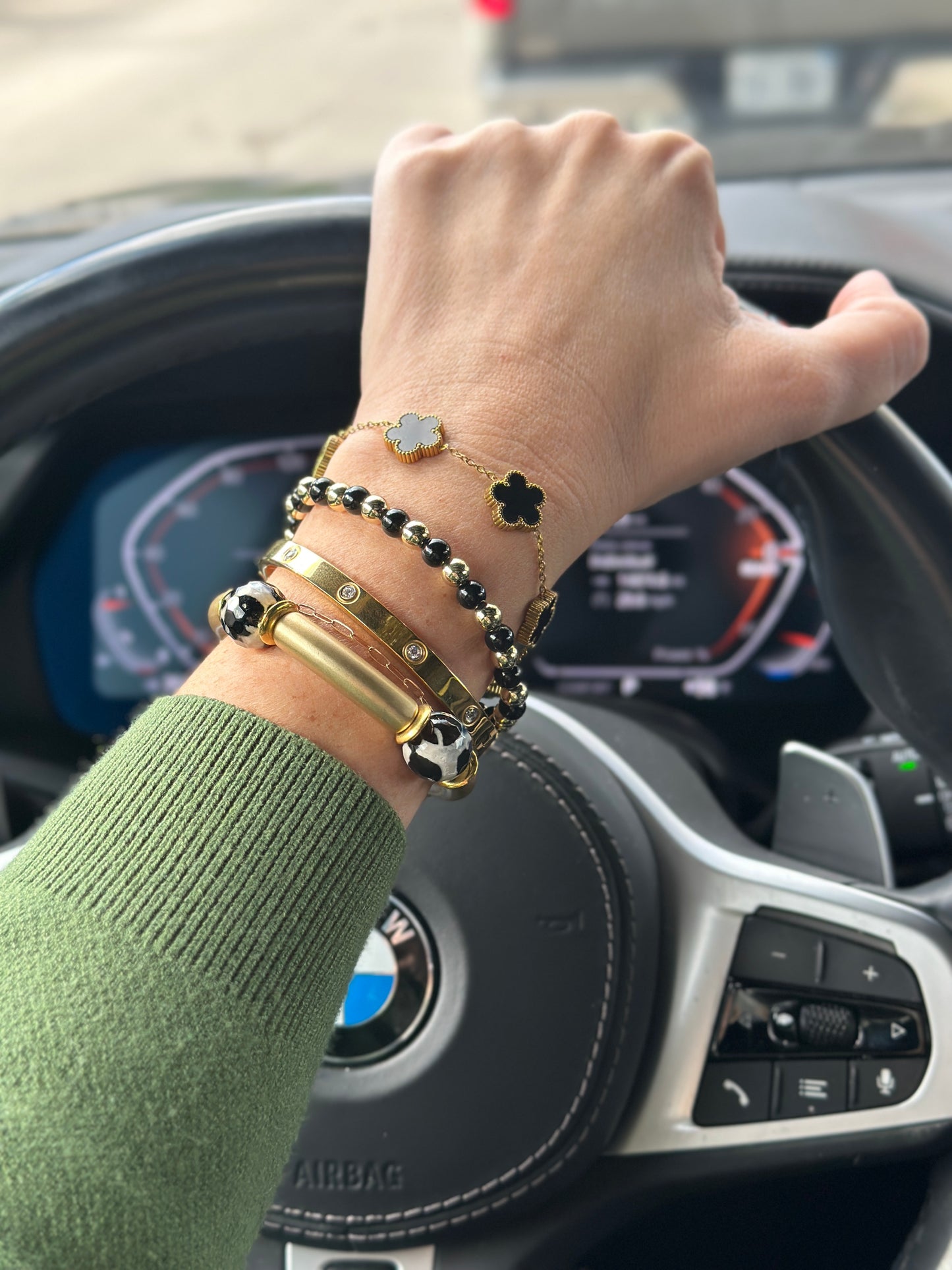 Black Gold Flora Bracelet