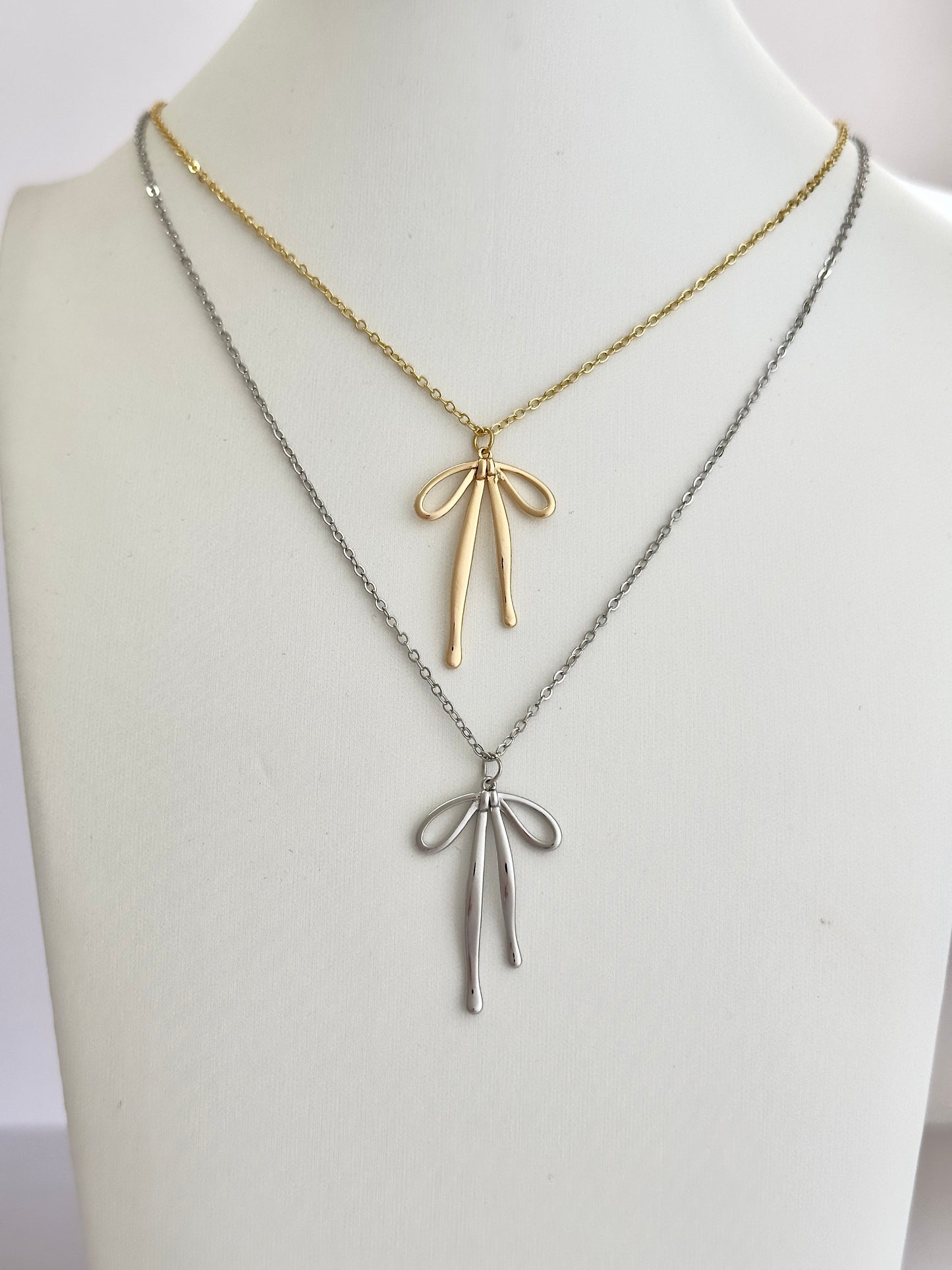 Silver Bow Necklace