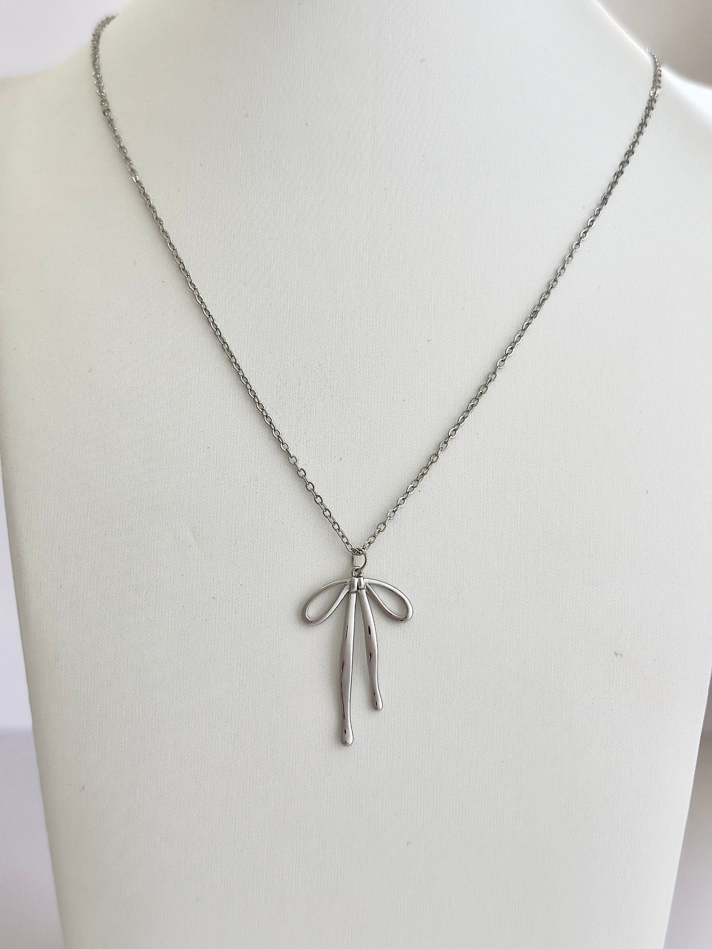 Silver Bow Necklace