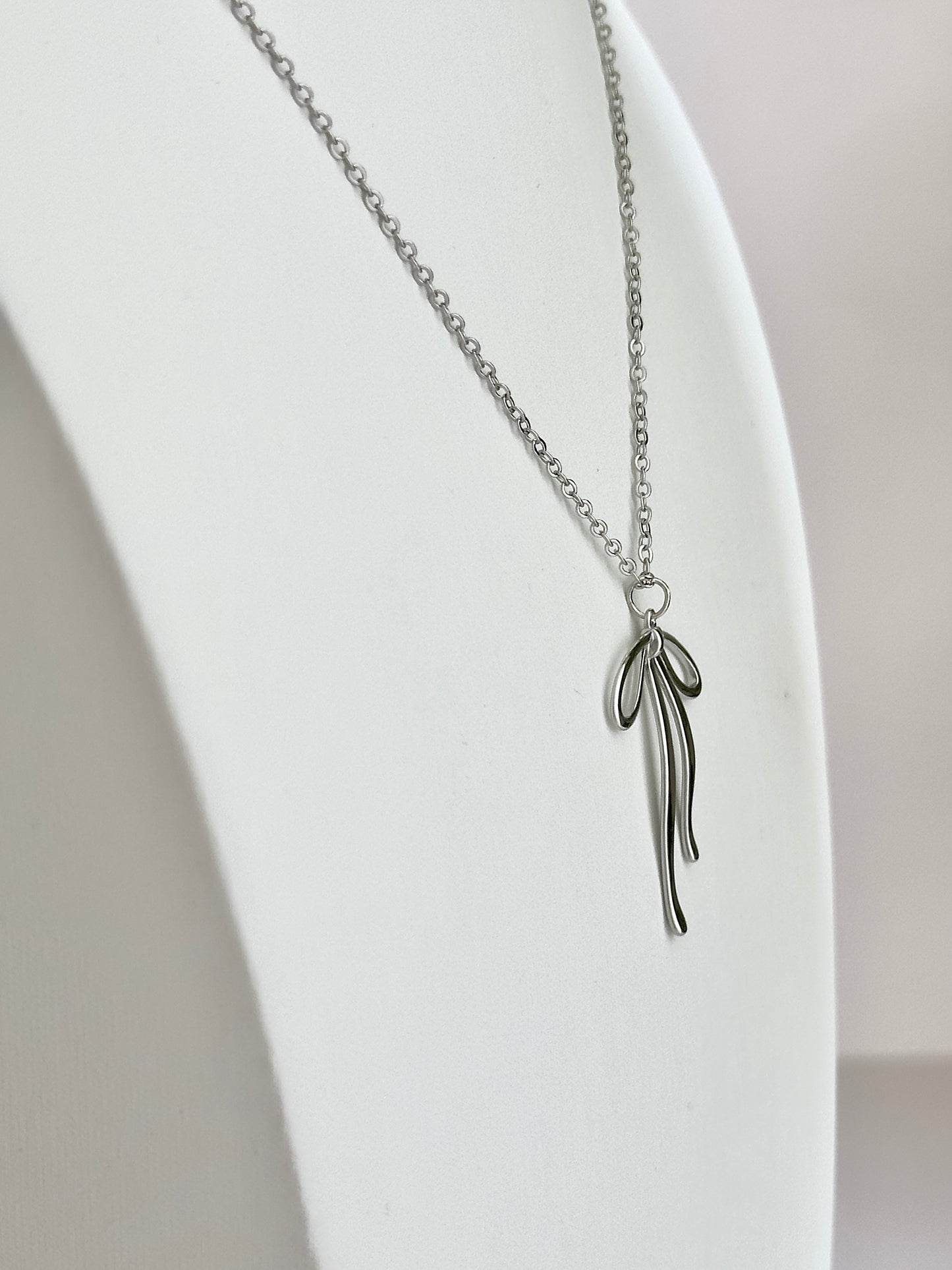 Silver Bow Necklace