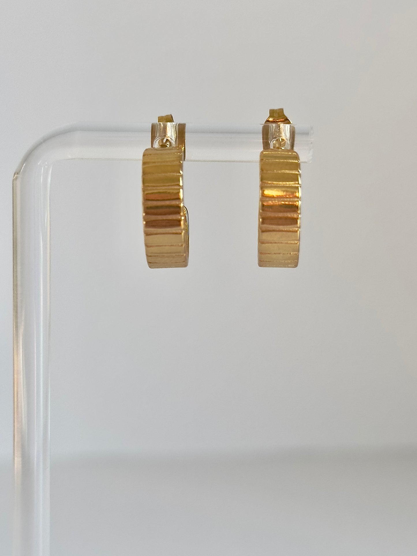 Ridged Small Gold Hoops