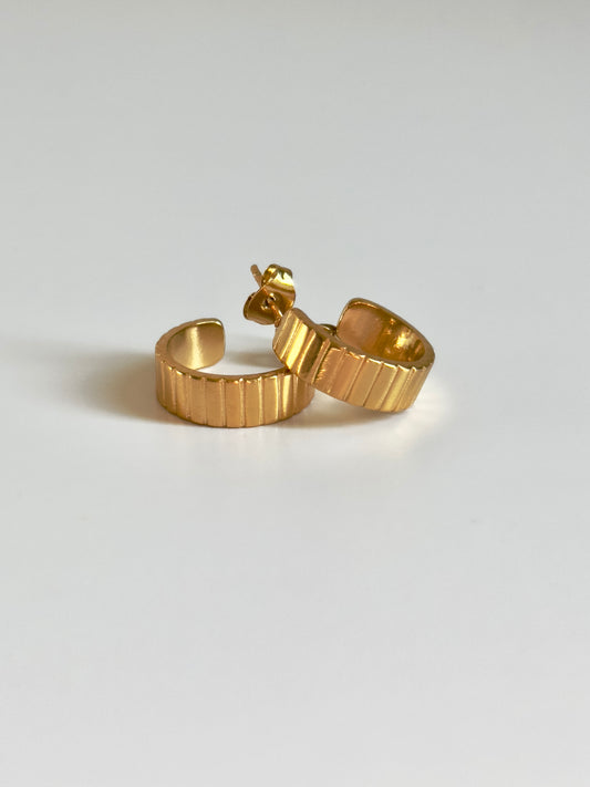 Ridged Small Gold Hoops