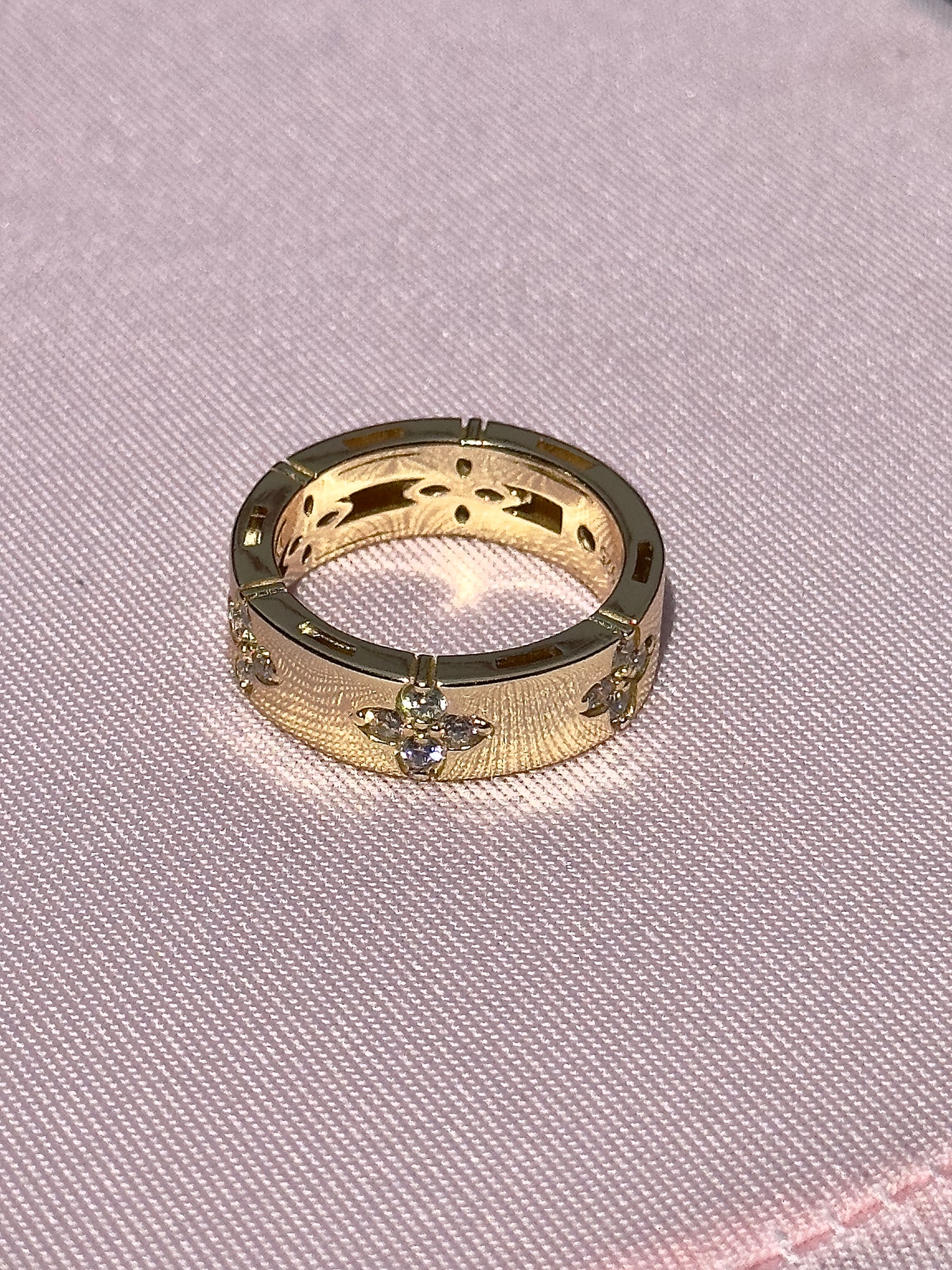 Clover Gold Band