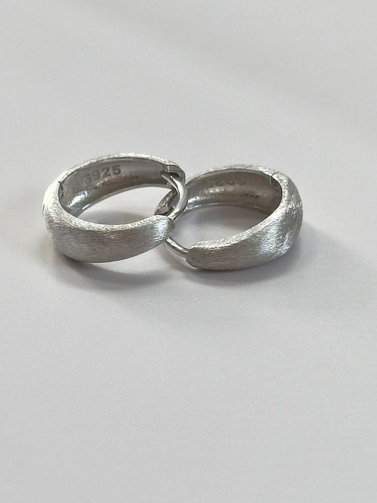 Silver Matte Huggie