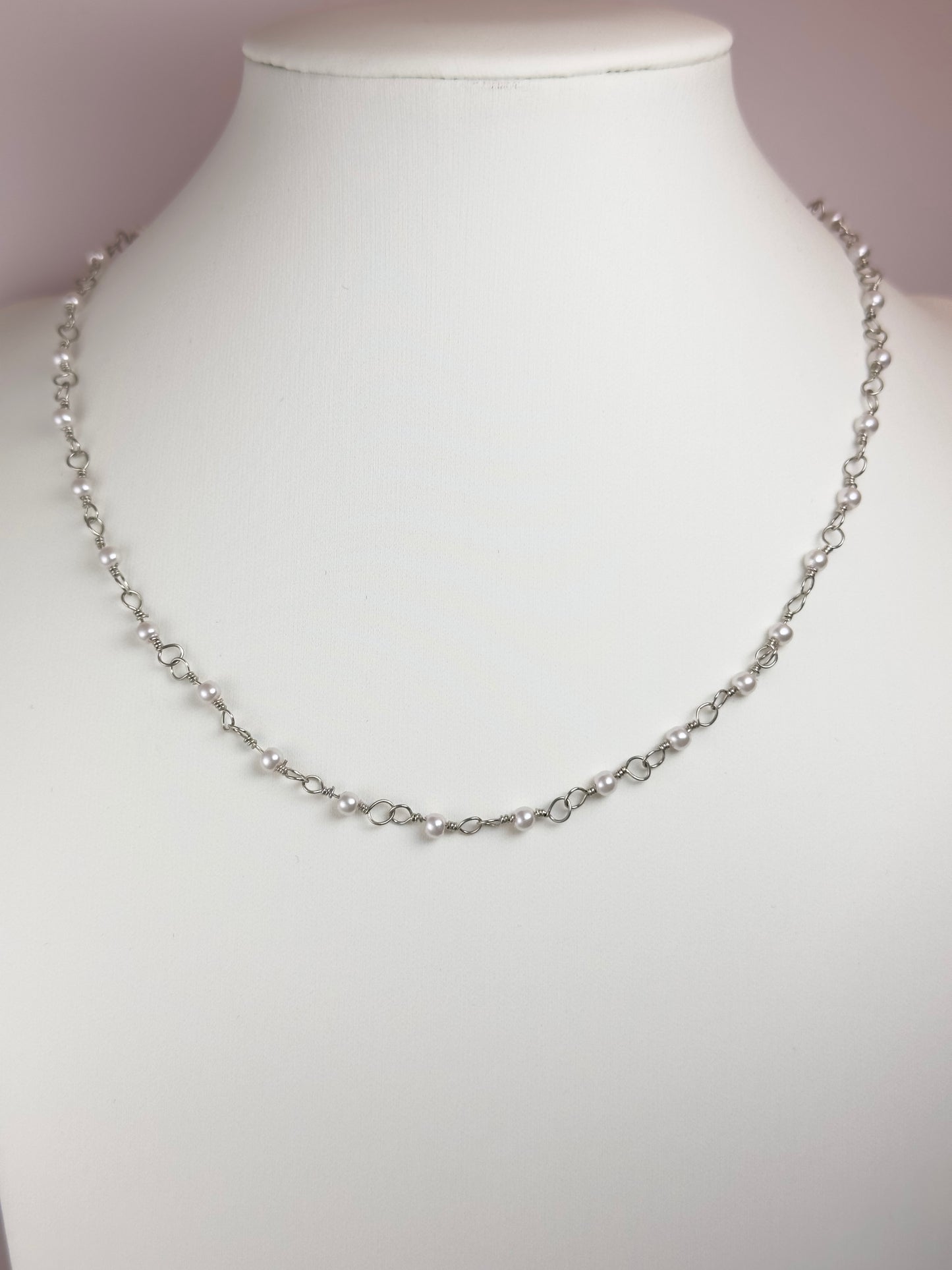 Mini Silver Pearl Choker