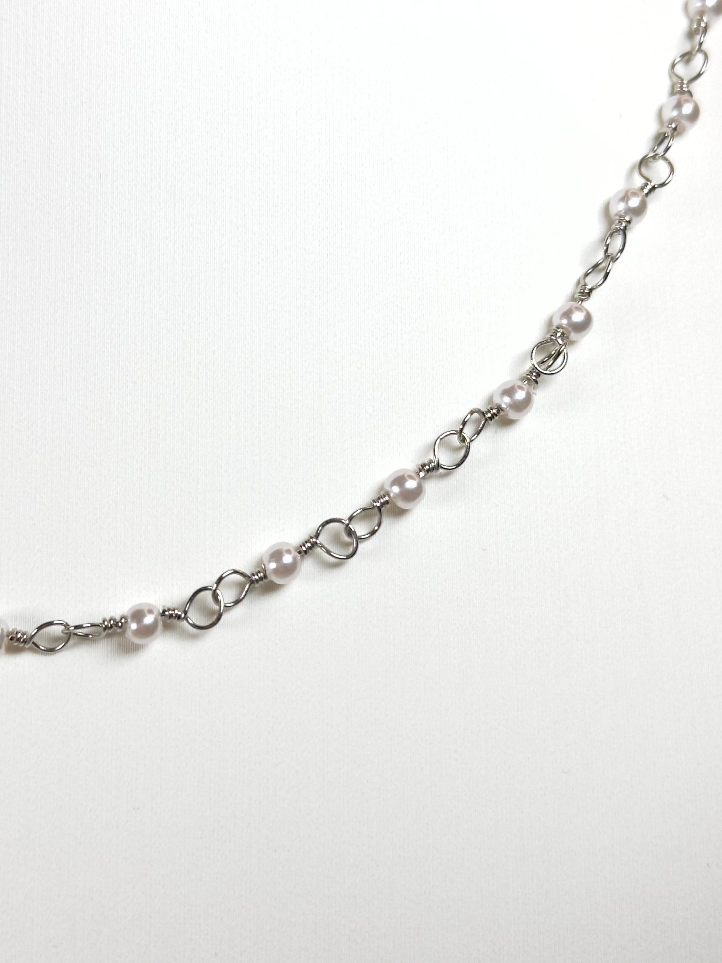 Mini Silver Pearl Choker